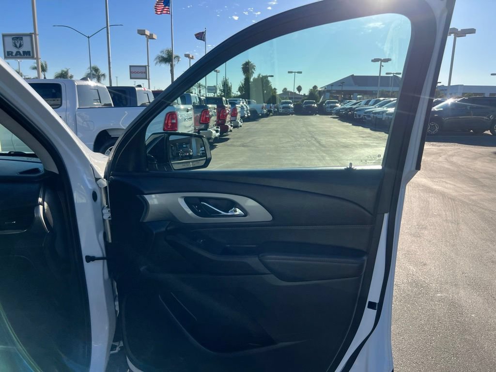 Used 2020 Chevrolet Traverse LS FWD image 41