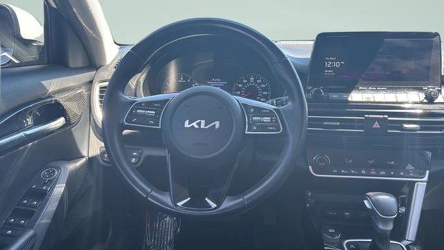 Used 2023 Kia Seltos EX AWD/4WD image 13