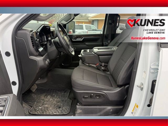 Used 2025 Chevrolet Silverado 2500 LT w/ Convenience Package AWD/4WD image 12