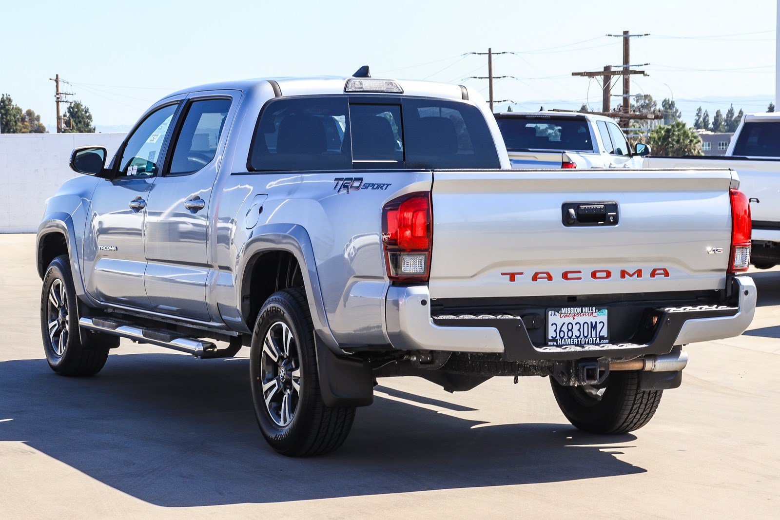 Certified 2018 Toyota Tacoma TRD Sport w/ Technology Package RWD image 2