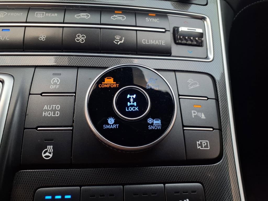 Used 2022 Hyundai Santa Fe Calligraphy image 22