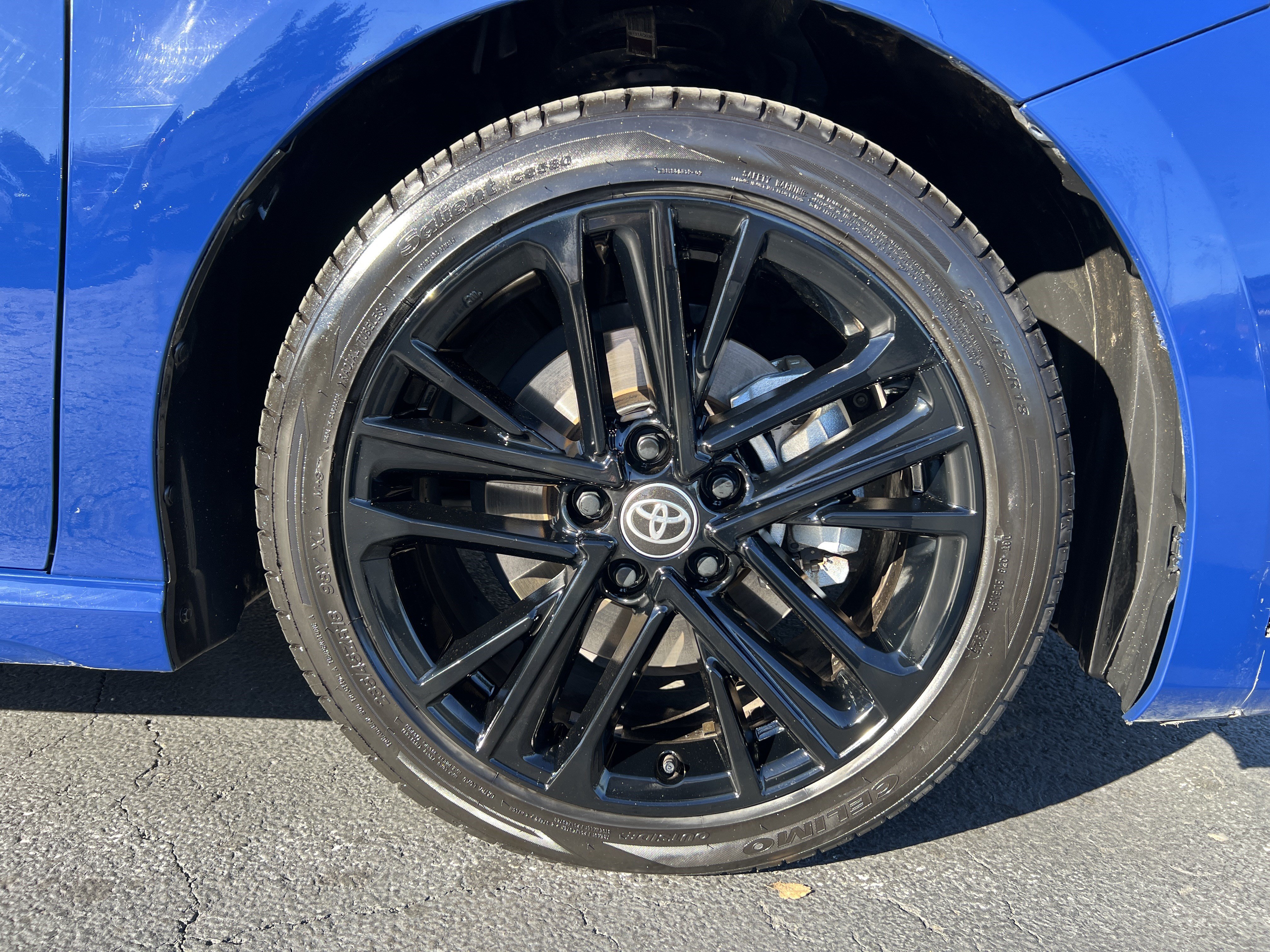 Used 2025 Toyota Camry SE FWD image 11