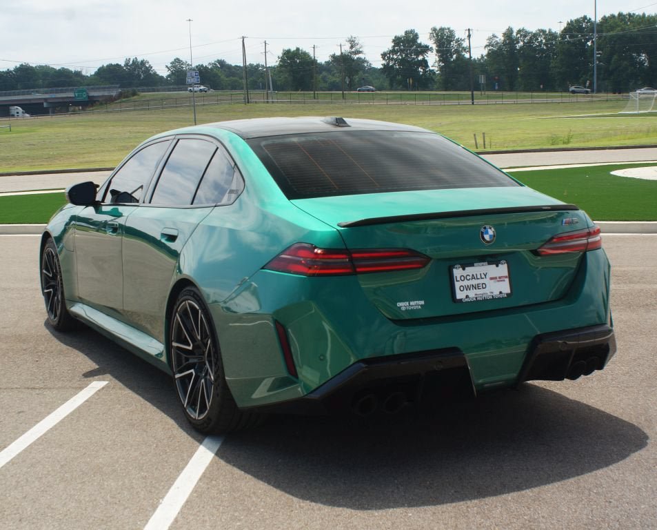Used 2025 BMW M5 w/ Carbon Package AWD/4WD image 17
