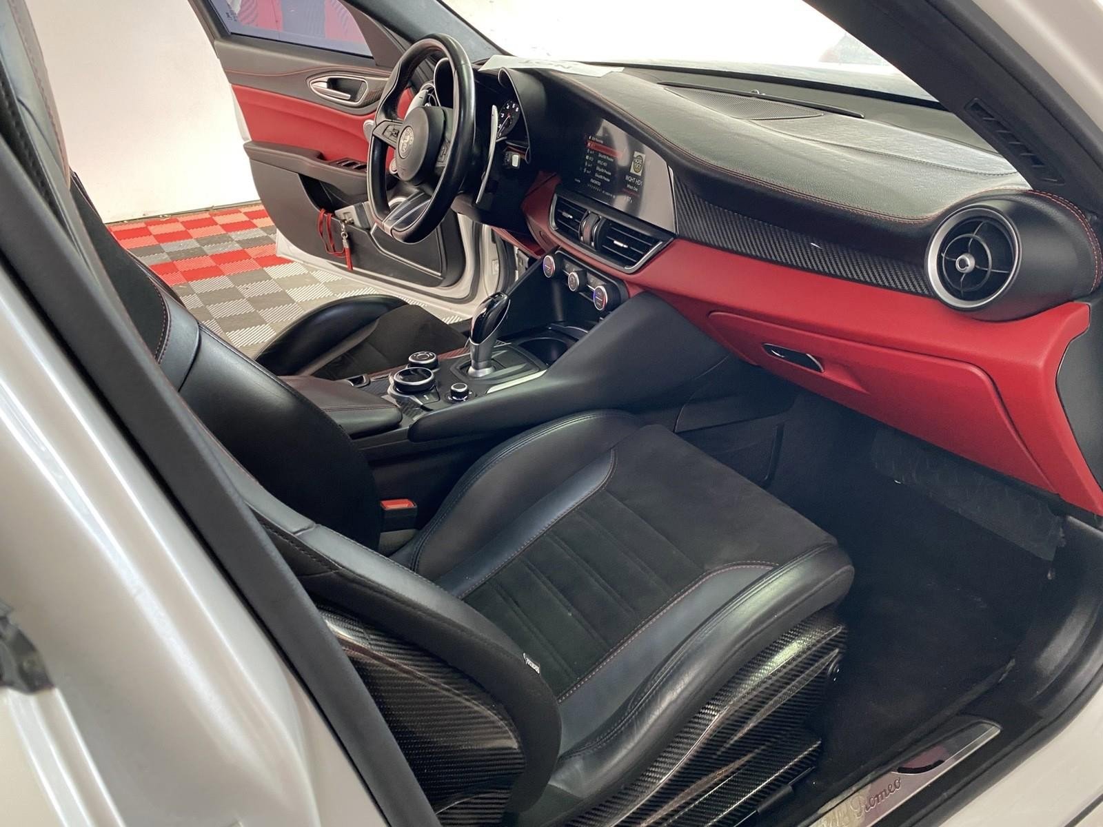 Used 2019 Alfa Romeo Giulia Quadrifoglio w/ Driver Assist Dynamic Package image 8