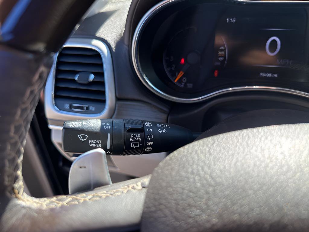 Used 2017 Jeep Grand Cherokee Overland image 31