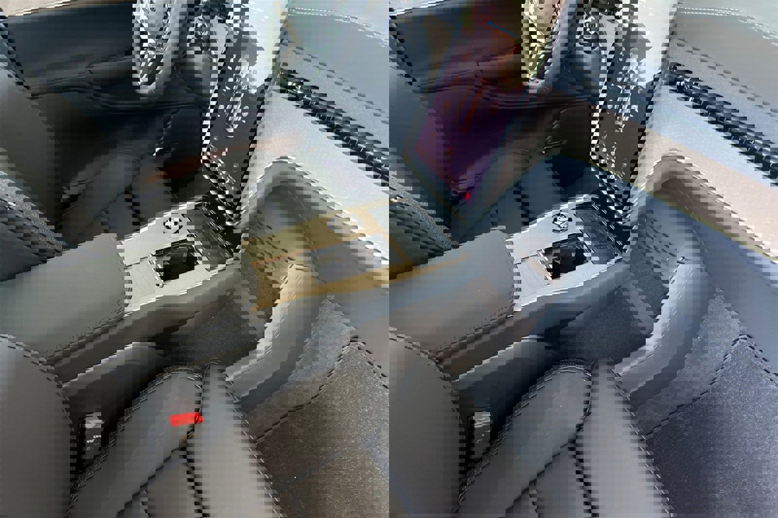 Used 2025 Volvo EX90 Ultra image 17