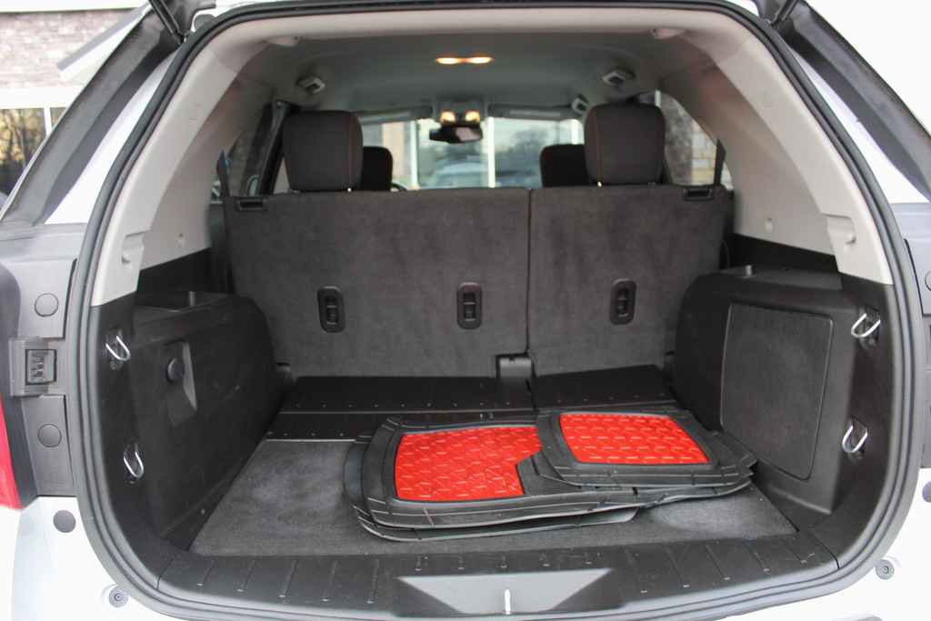 Used 2017 Chevrolet Equinox LT w/ Convenience Package image 8