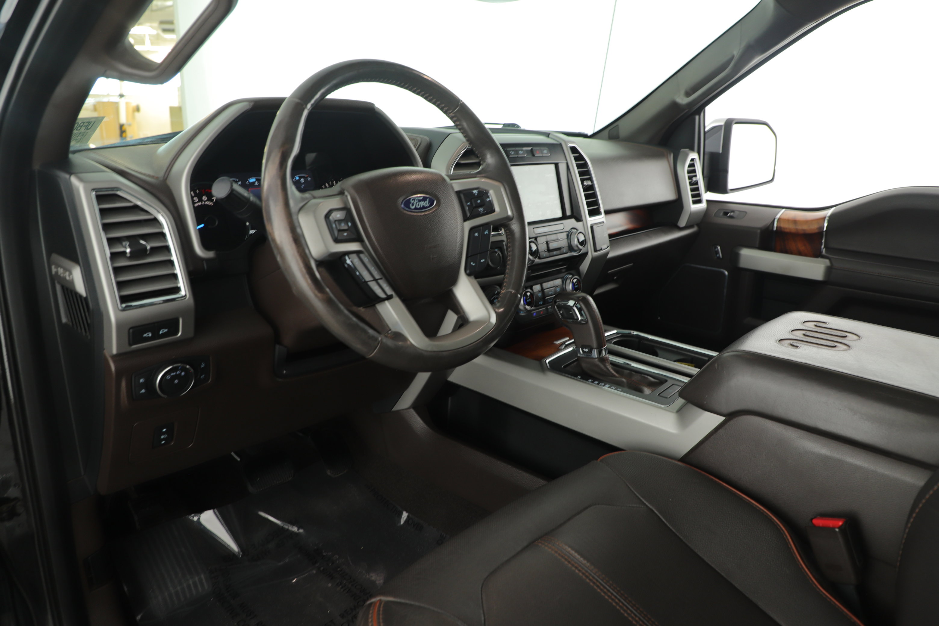 Used 2016 Ford F150 King Ranch w/ Equipment Group 601A Luxury AWD/4WD image 6