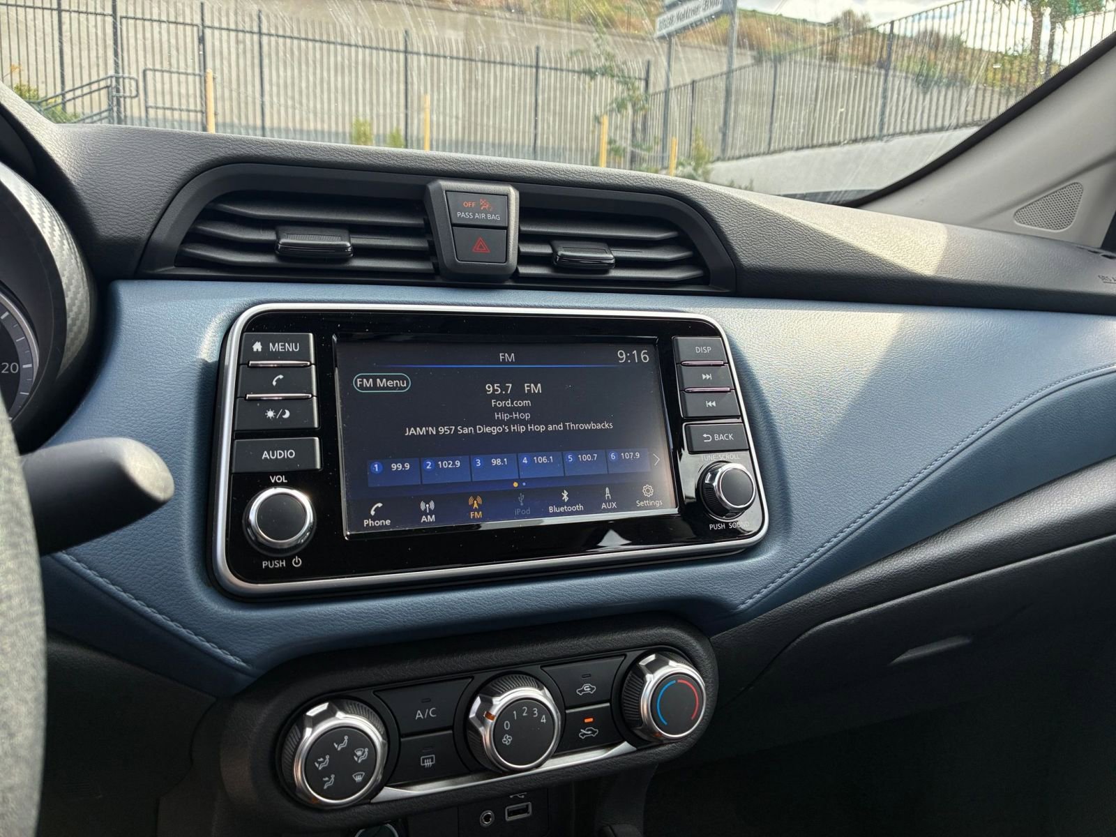 Used 2025 Nissan Versa SV image 20