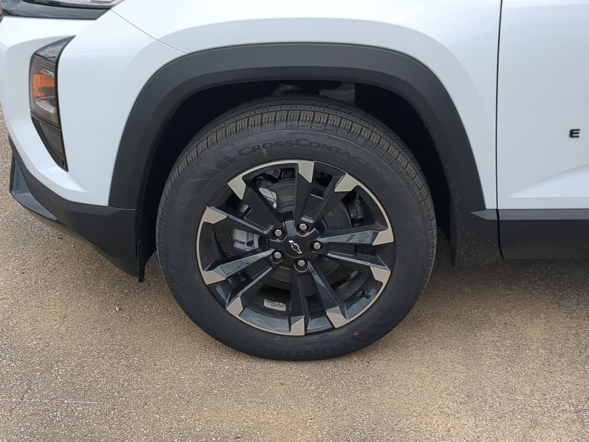 New 2027 Chevrolet Equinox RS FWD image 10