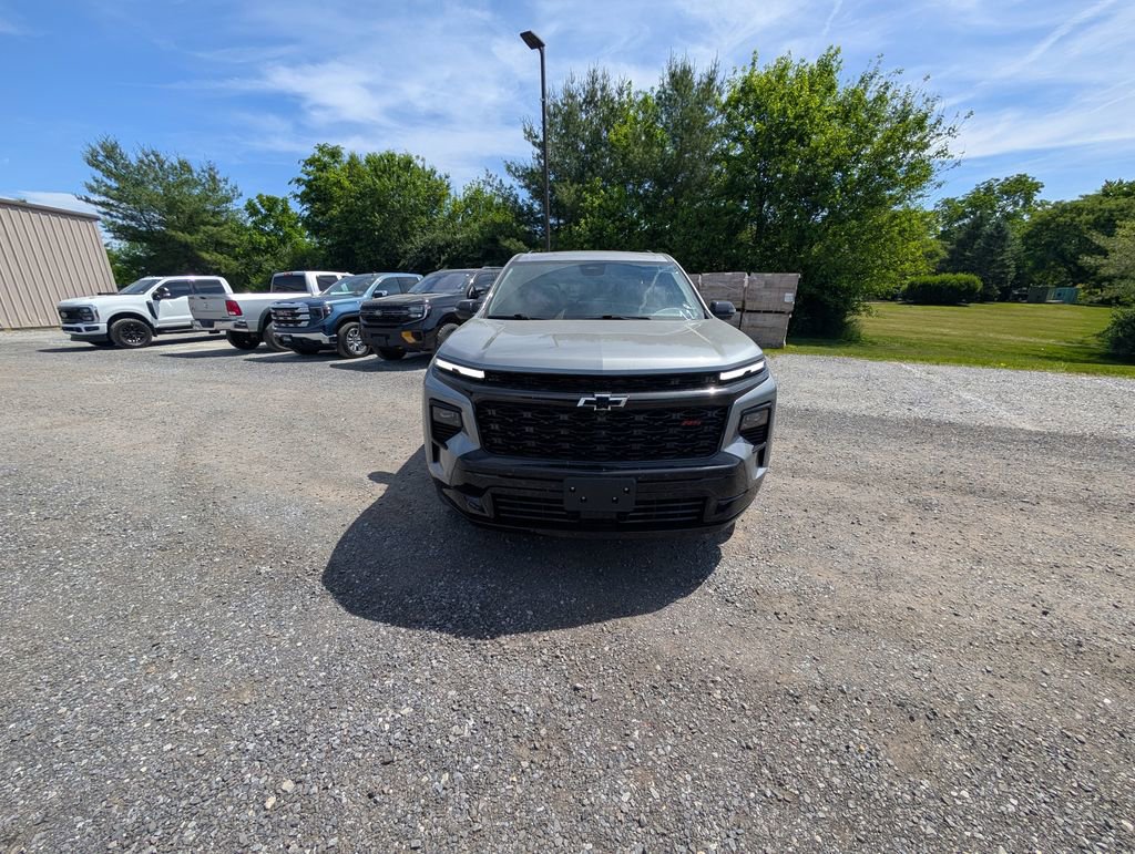 Used 2024 Chevrolet Traverse RS w/ LPO, Floor Liner Package AWD/4WD image 11