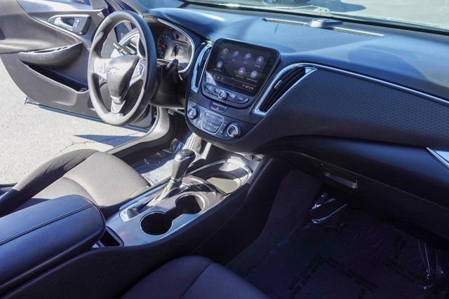 Used 2019 Chevrolet Malibu LT image 14