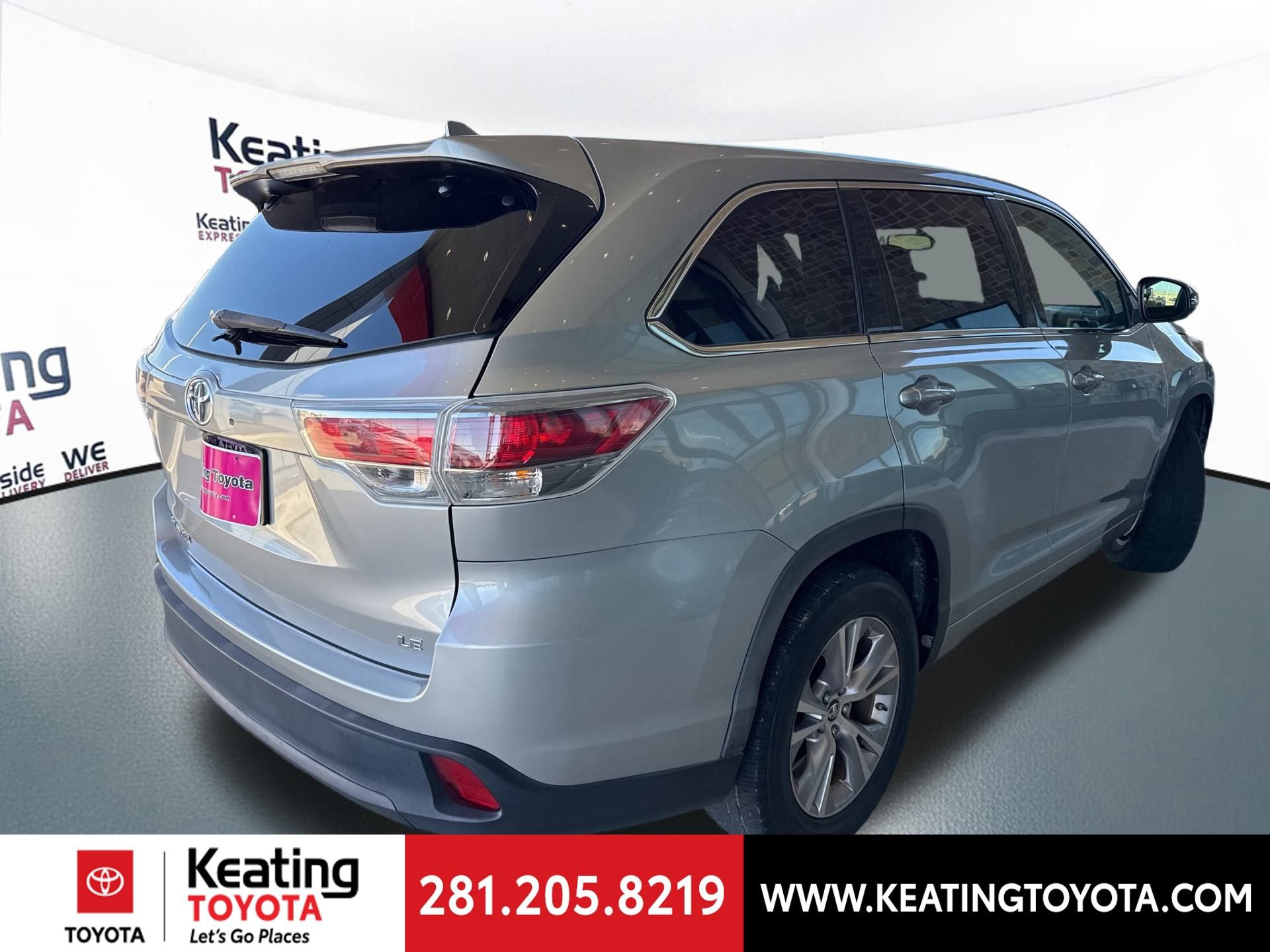 Used 2016 Toyota Highlander LE image 2