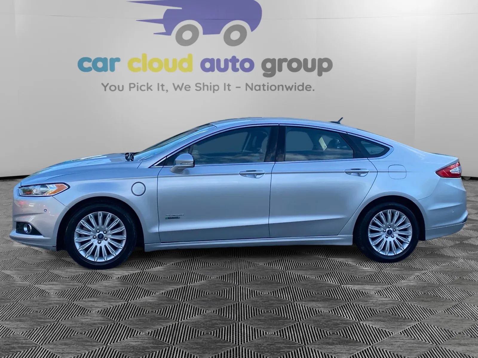 Used 2013 Ford Fusion Energi SE FWD image 30
