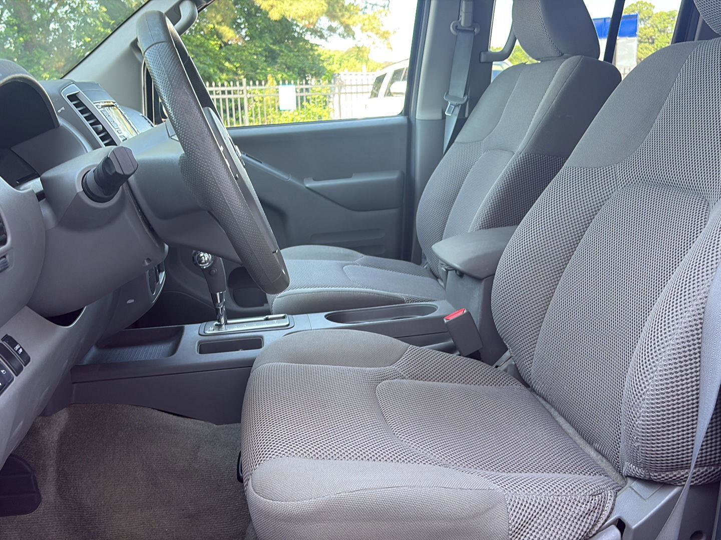 Used 2017 Nissan Frontier SV RWD image 15