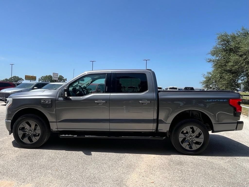 Used 2023 Ford F150 Lightning XLT w/ Equipment Group 312A High AWD/4WD image 8