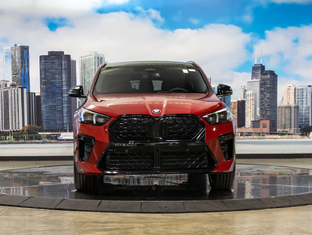 New 2026 BMW X2 xDrive28i w/ Technology Package AWD/4WD image 3