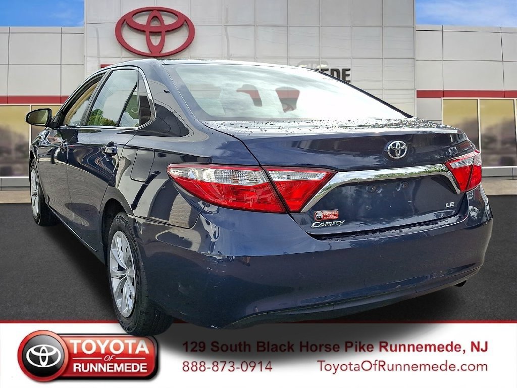 Used 2015 Toyota Camry LE FWD image 4