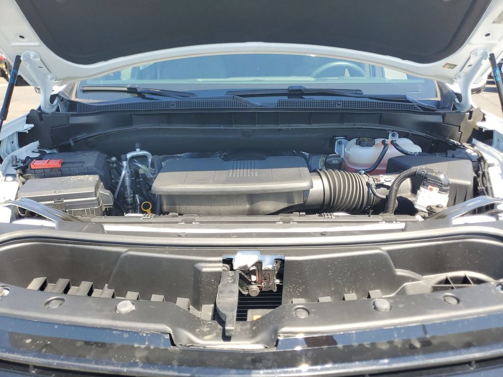 Used 2026 Chevrolet Suburban LS RWD image 28