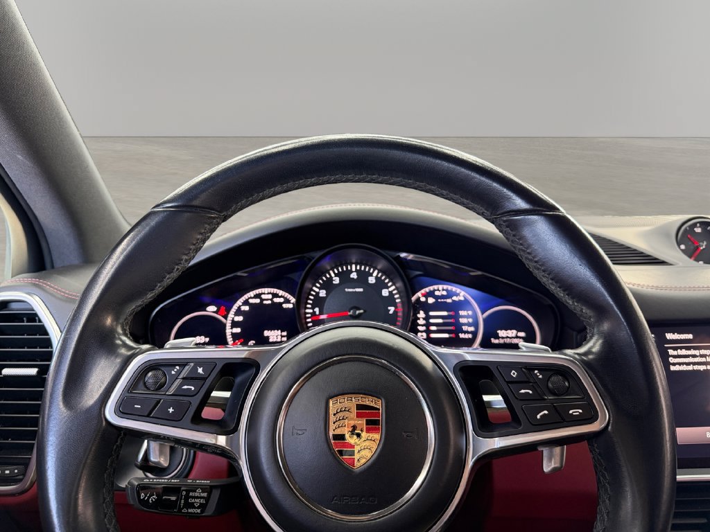 Used 2022 Porsche Cayenne Platinum Edition AWD/4WD image 27