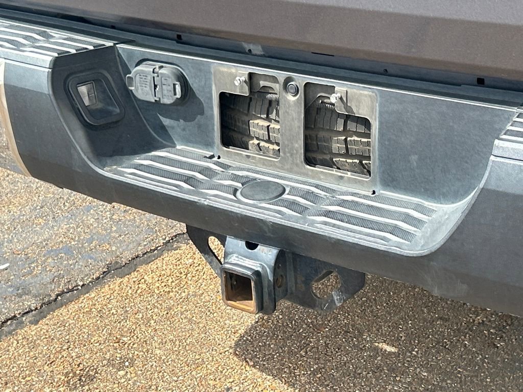 Used 2020 Toyota Tundra SR5 w/ SR5 Leather Package image 33