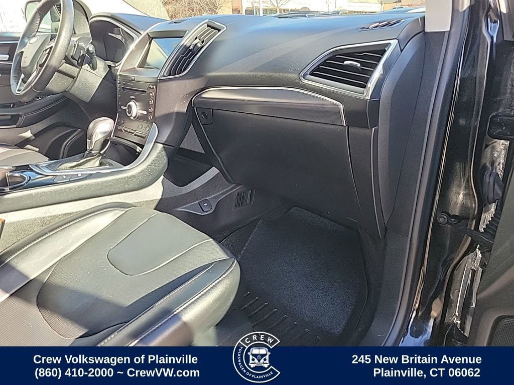 Used 2018 Ford Edge Titanium w/ Equipment Group 302A image 46