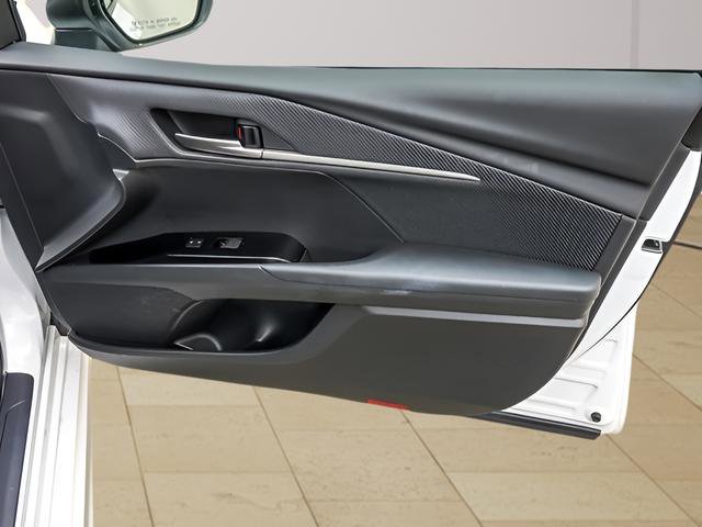 Certified 2025 Toyota Camry SE image 21