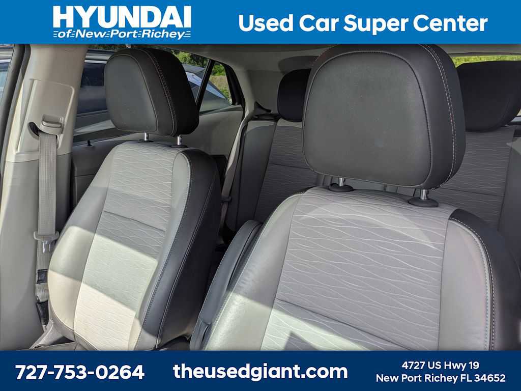 Used 2016 Buick Encore Convenience FWD image 3