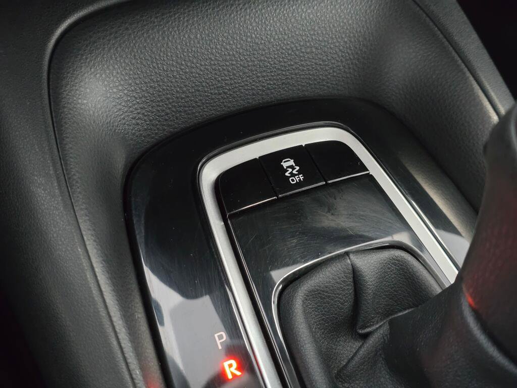 Certified 2025 Toyota Corolla LE FWD image 33
