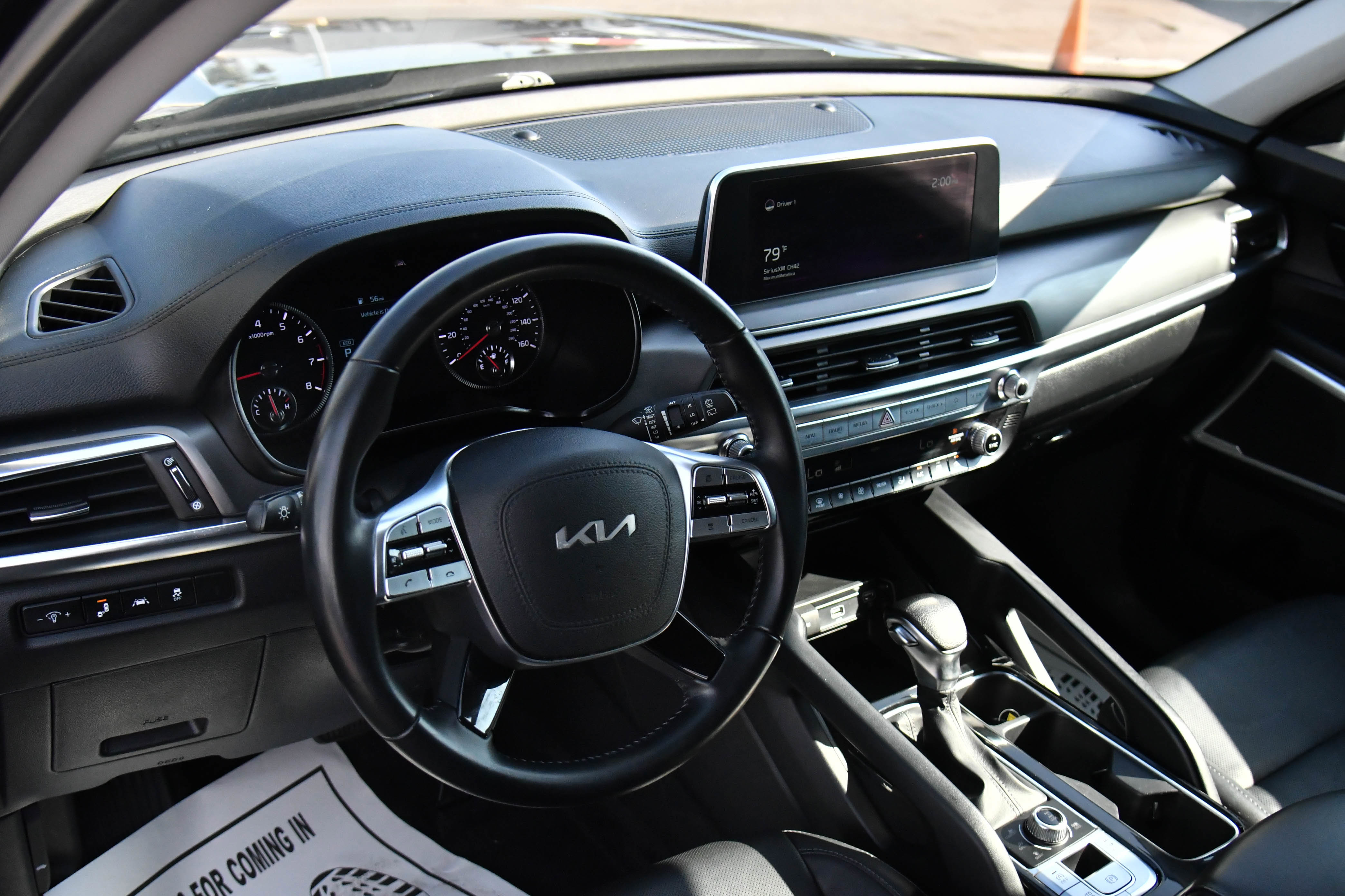 Used 2022 Kia Telluride LX image 16