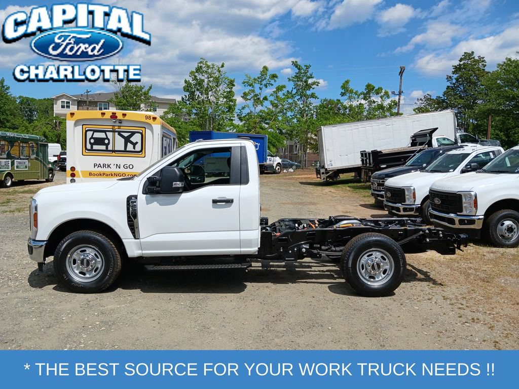 New 2026 Ford F250 XL w/ XL Chrome Package RWD image 2