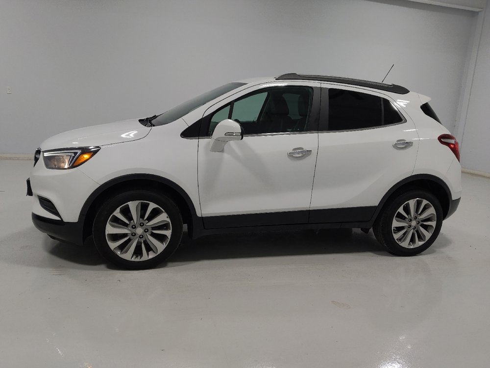 Used 2019 Buick Encore Preferred FWD image 2