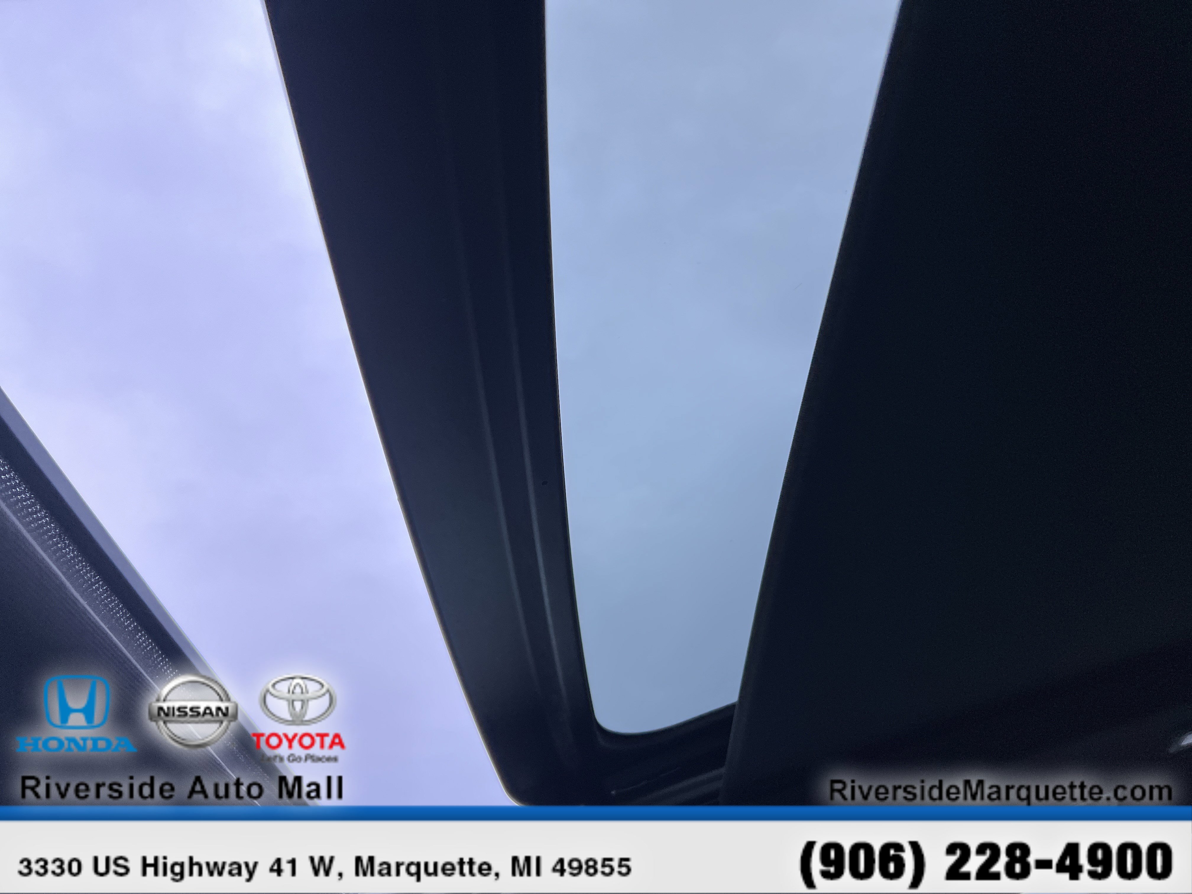 Used 2024 Chevrolet Traverse RS w/ LPO, Floor Liner Package image 24