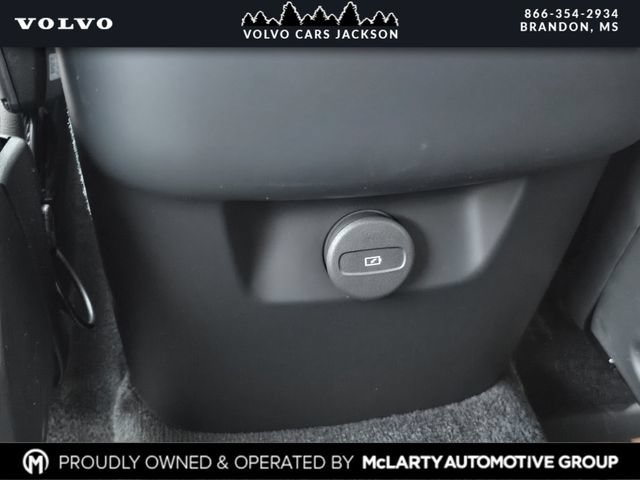 New 2026 Volvo XC90 B6 Ultra w/ Protection Package AWD/4WD image 18