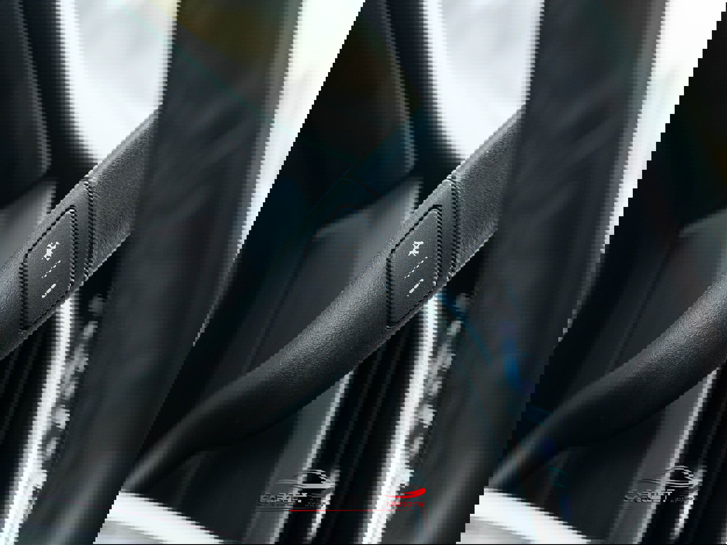 Used 2020 Cadillac Escalade Premium Luxury image 27