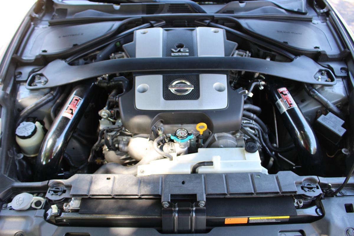 Used 2010 Nissan 370Z Touring w/ Sport Pkg RWD image 42