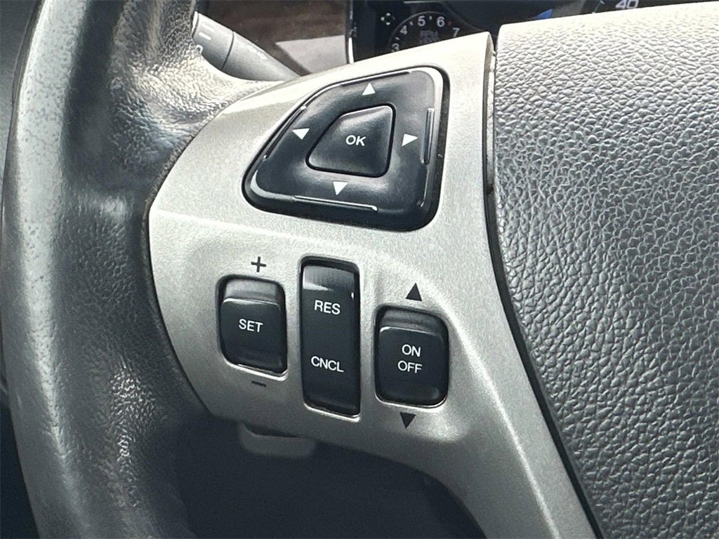 Used 2016 Ford Taurus Limited image 22