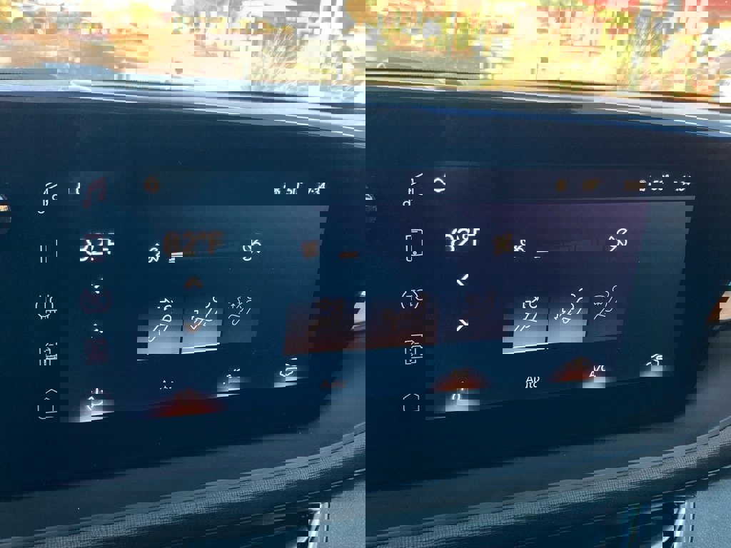 Used 2025 Buick Envista Preferred image 20