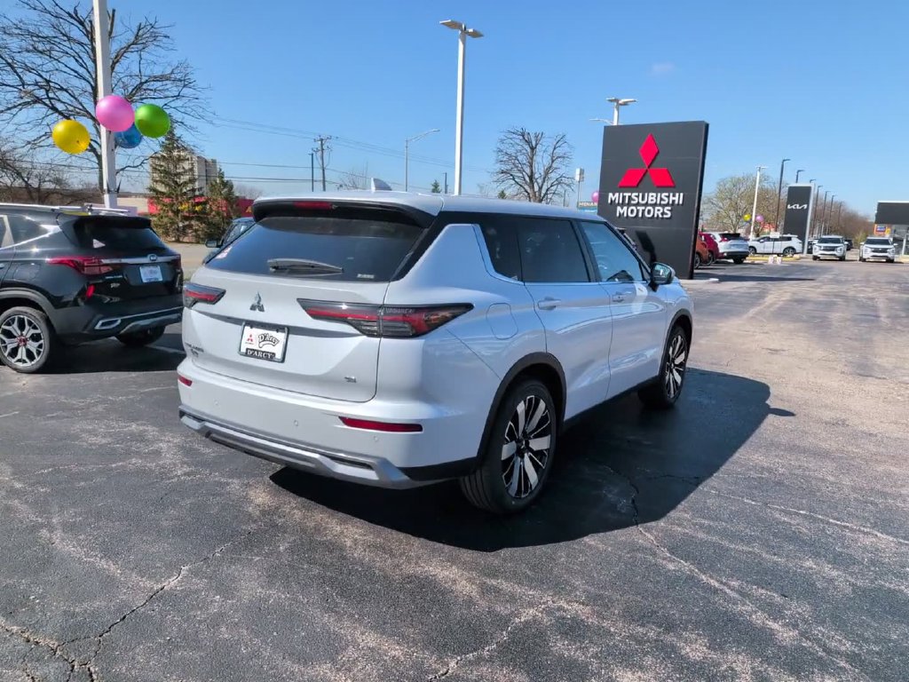 New 2026 Mitsubishi Outlander SE AWD/4WD image 7
