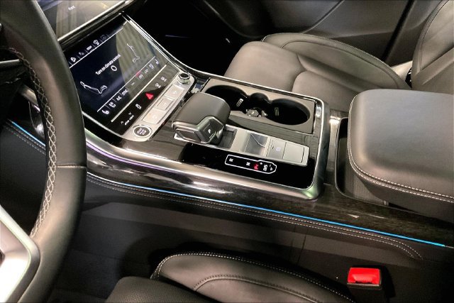 Certified 2025 Audi Q8 Prestige AWD/4WD image 17