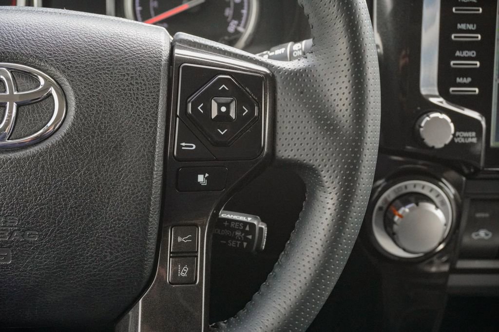 Used 2020 Toyota 4Runner TRD Off-Road Premium w/ Moonroof Package AWD/4WD image 13