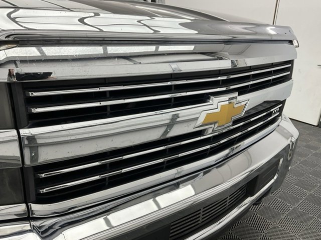 Used 2015 Chevrolet Silverado 3500 LTZ w/ Duramax Plus Package image 27