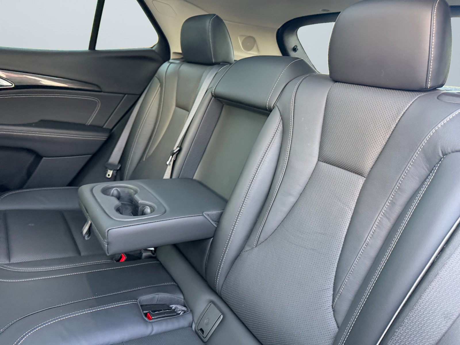 Used 2021 Buick Envision Essence w/ Technology Package I image 14