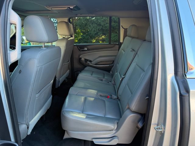 Used 2020 Chevrolet Suburban LT AWD/4WD image 7