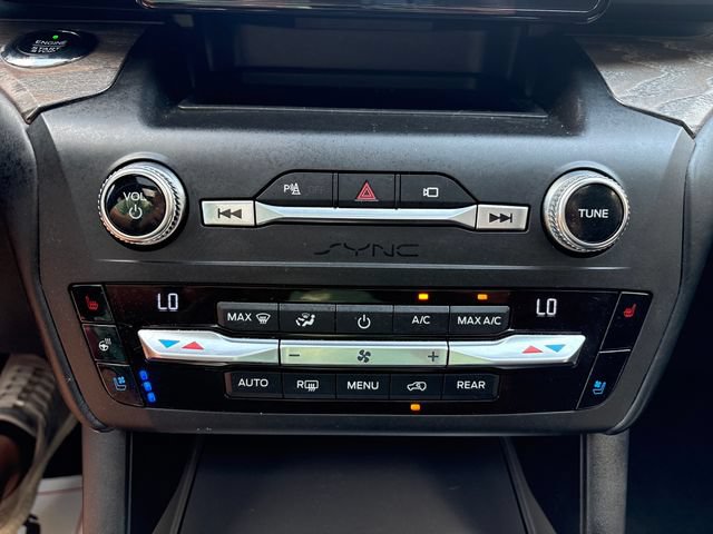 Used 2020 Ford Explorer Platinum AWD/4WD image 18