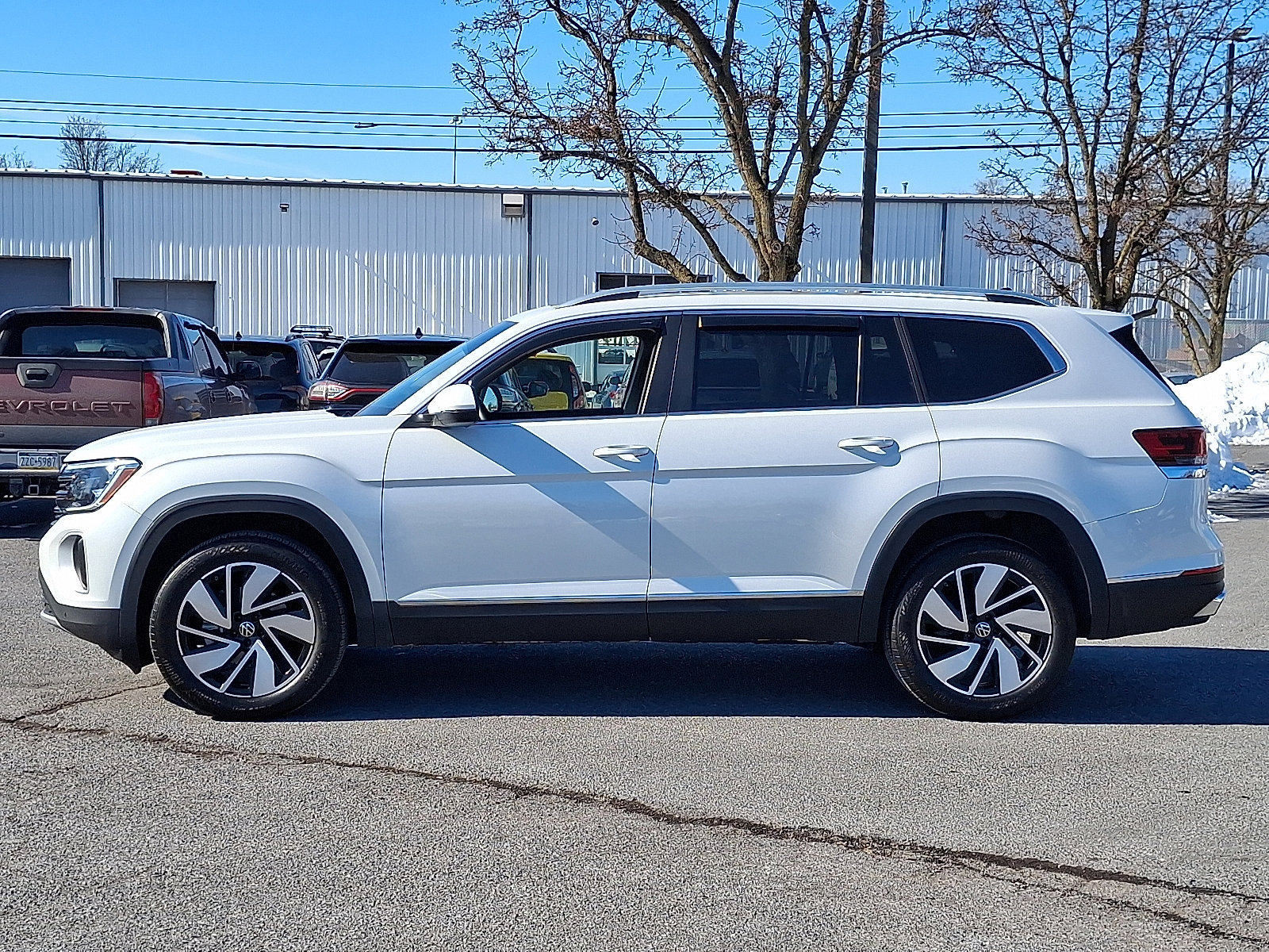 Used 2024 Volkswagen Atlas SEL image 8