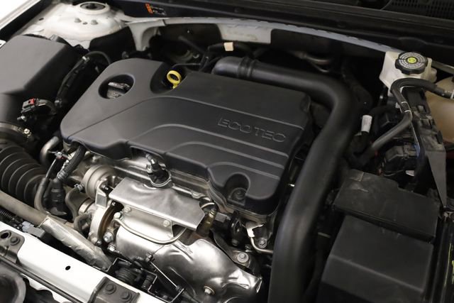 Used 2023 Chevrolet Malibu LT image 11