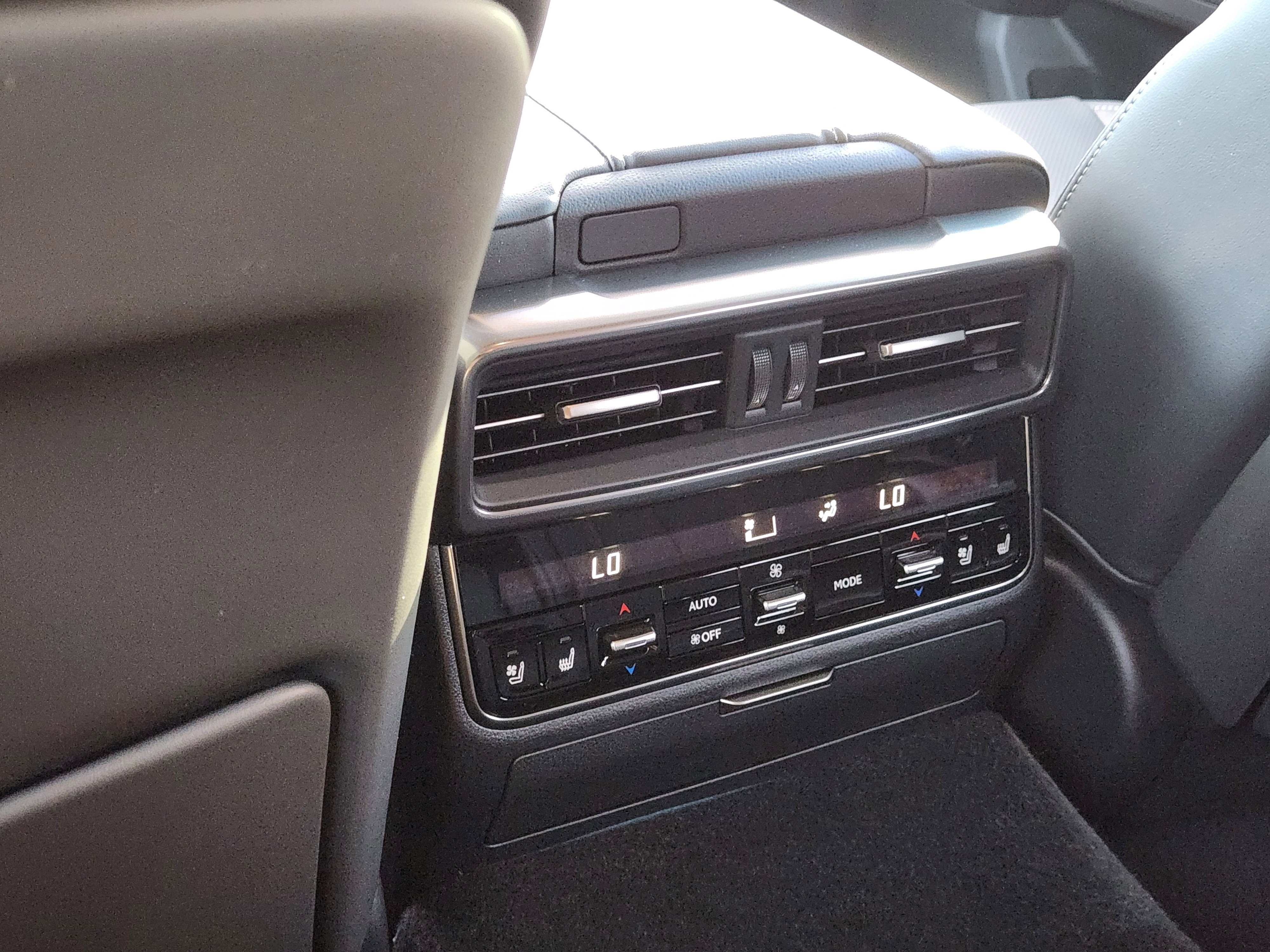 New 2026 Lexus LX 700h Luxury image 27