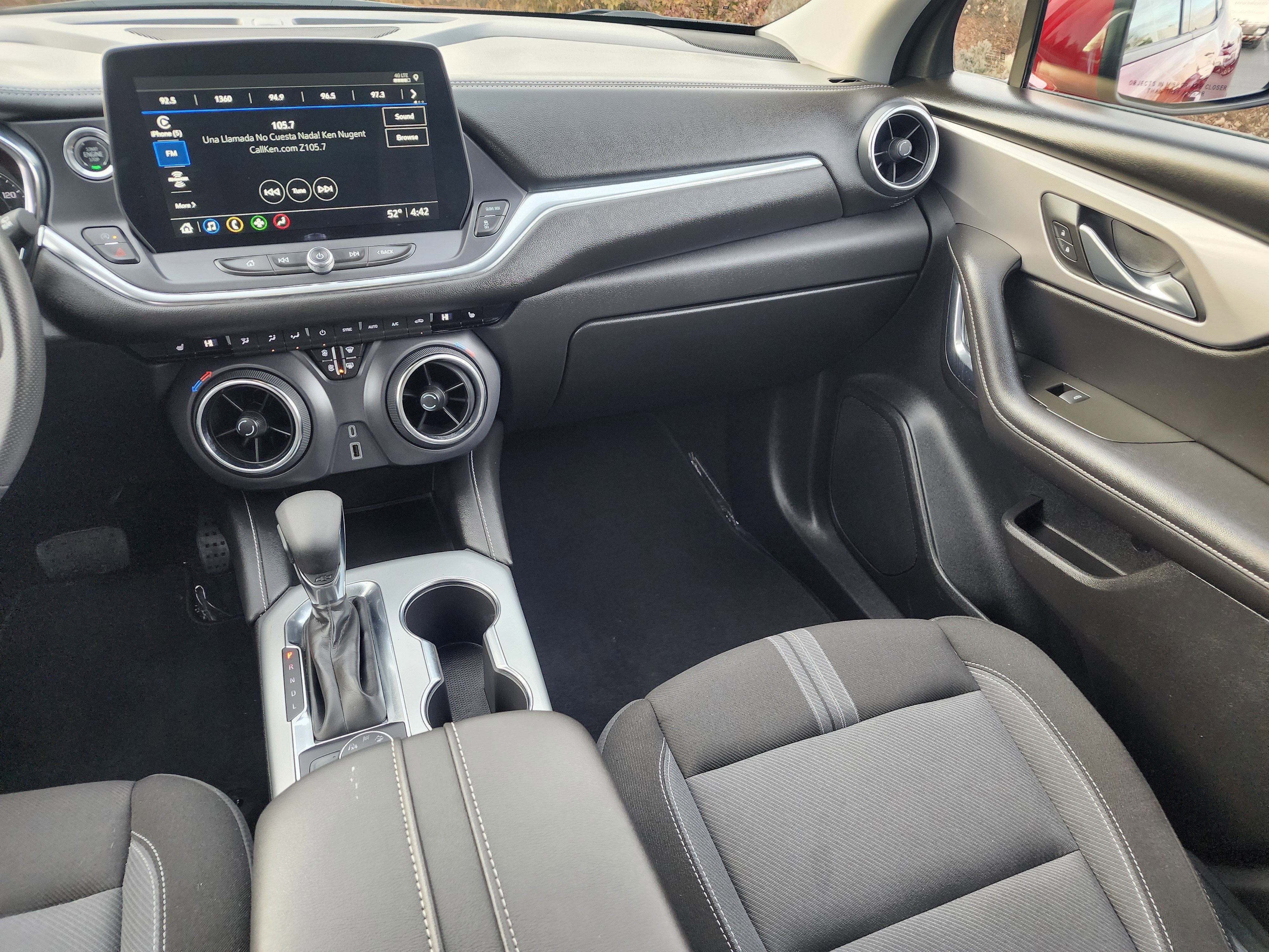 Used 2025 Chevrolet Blazer LT image 19