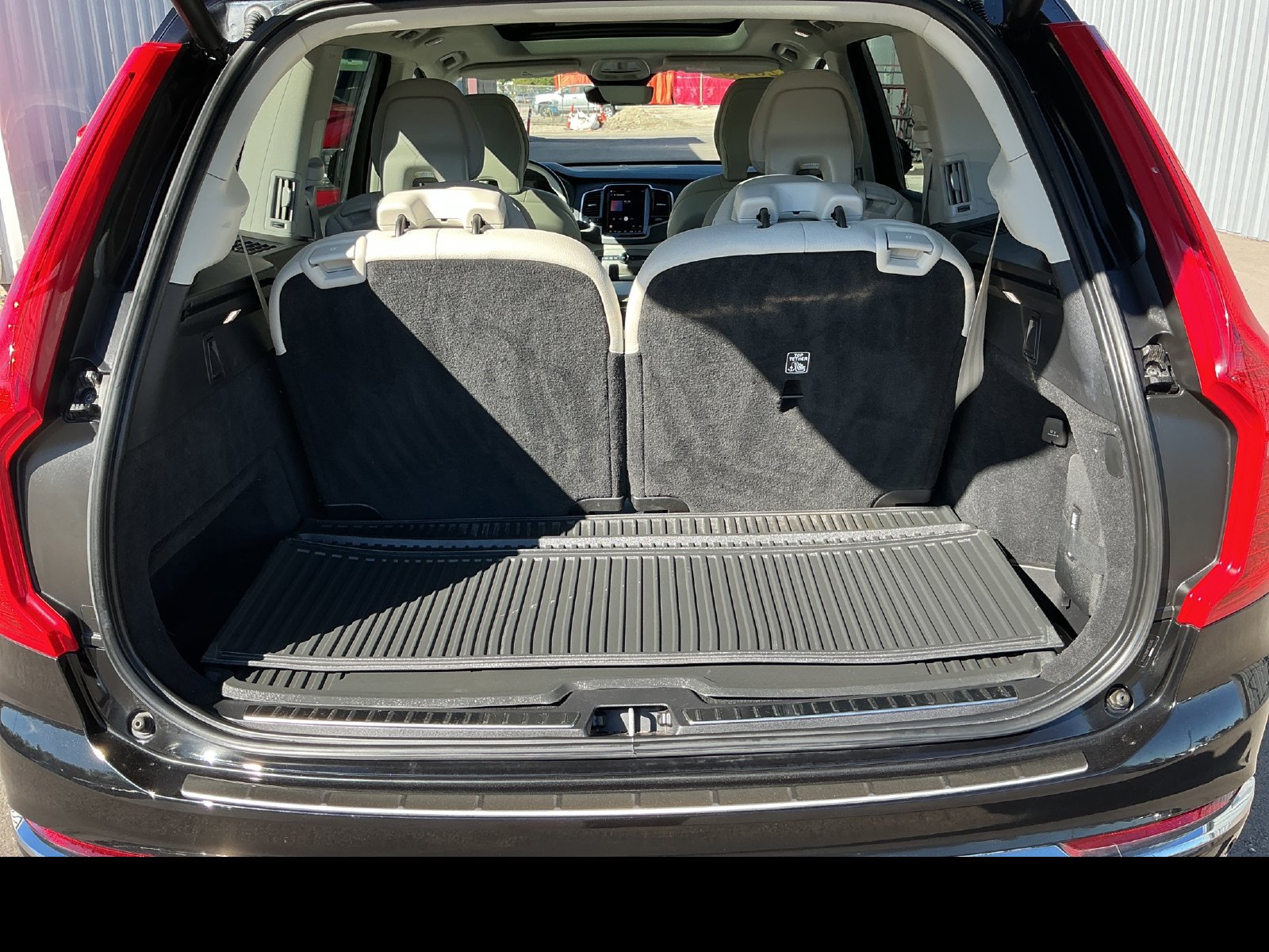 Certified 2023 Volvo XC90 B6 Plus w/ Protection Package Premier AWD/4WD image 22